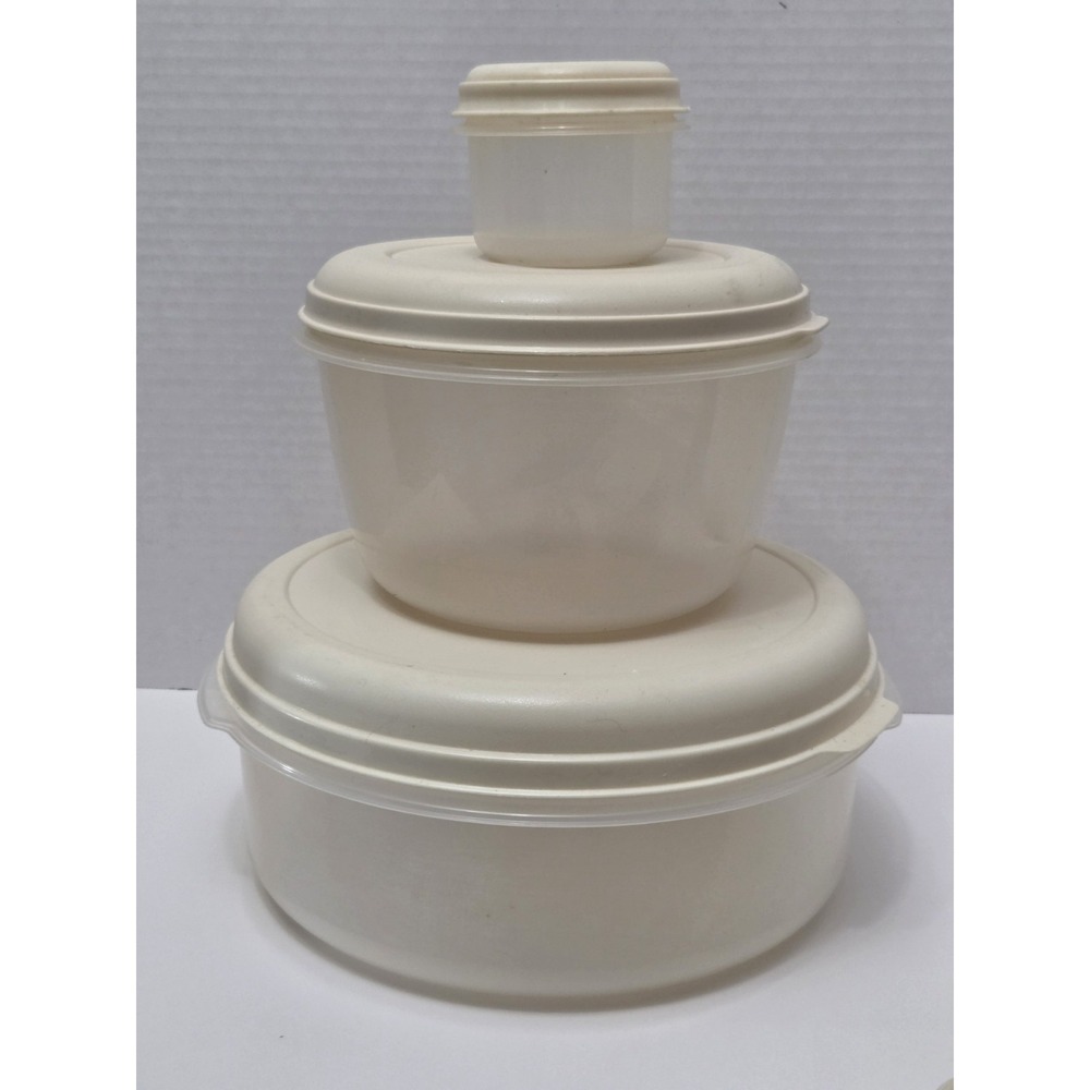 VTG Lot 3 Rubbermaid Servin Saver Round Container Almond Lids 1, 12 & 22 cup(s)